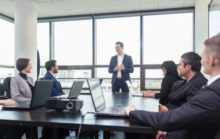 מתלבטים איזה יועץ עסקי לקחת? מתלבטים בבחירת חברה לייעוץ עסקי וארגוני?